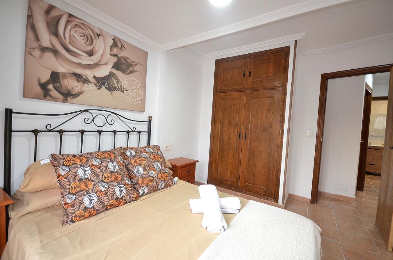 또레비에하 Agradable Adosado Con Piscina, Duchas Hidromasaje 빌라 외부 사진